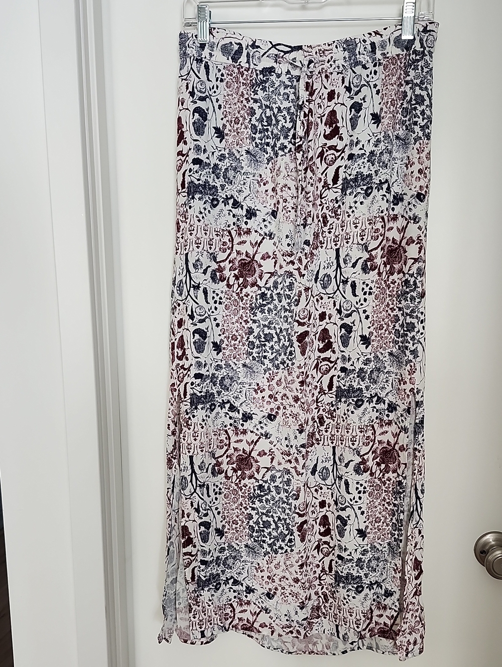 Caslon Women's Floral Maxi Skirt in White, Navy & Burgundy